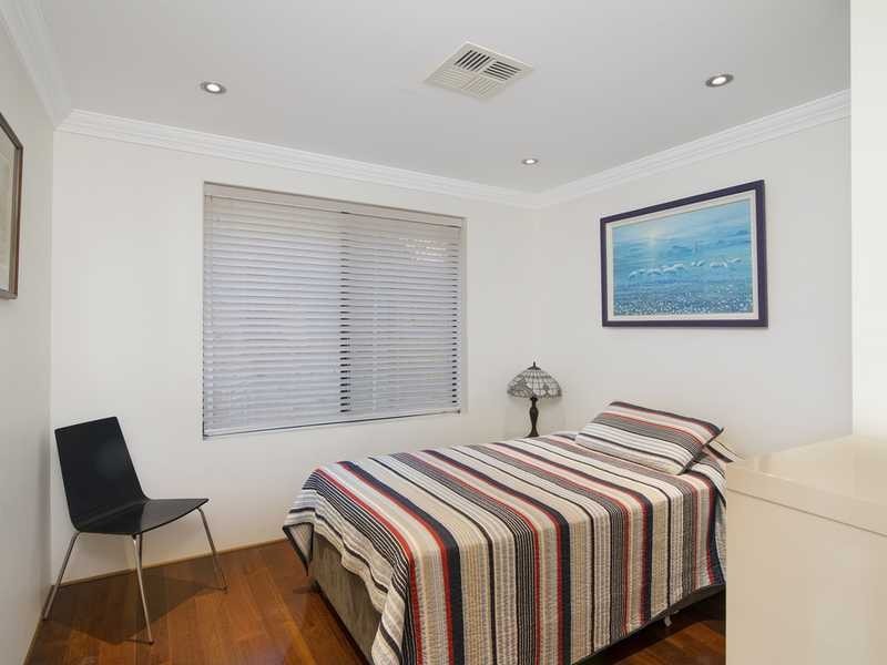 9/271 Golden Four Drive, Bilinga QLD 4225