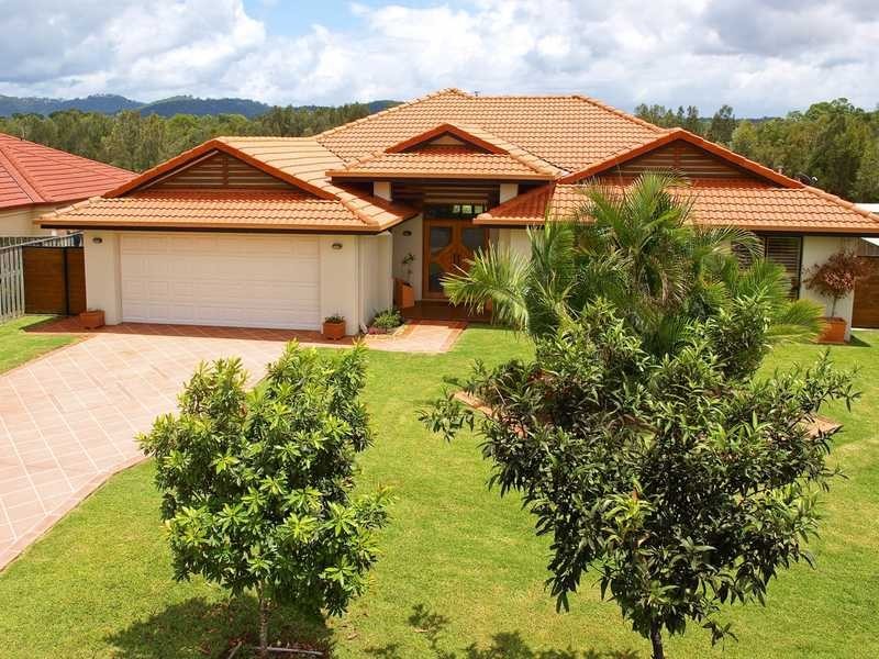 19 Tussock Crescent, Elanora QLD 4221
