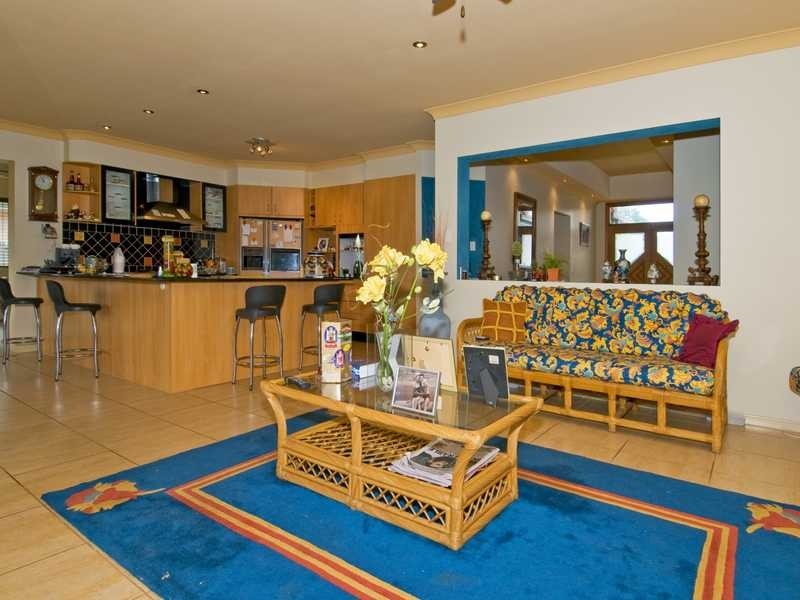 19 Tussock Crescent, Elanora QLD 4221