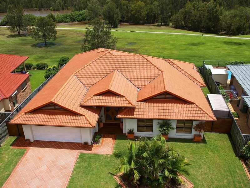19 Tussock Crescent, Elanora QLD 4221