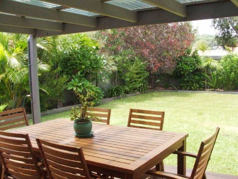 6 Clives Circuit, Currumbin Waters QLD 4223
