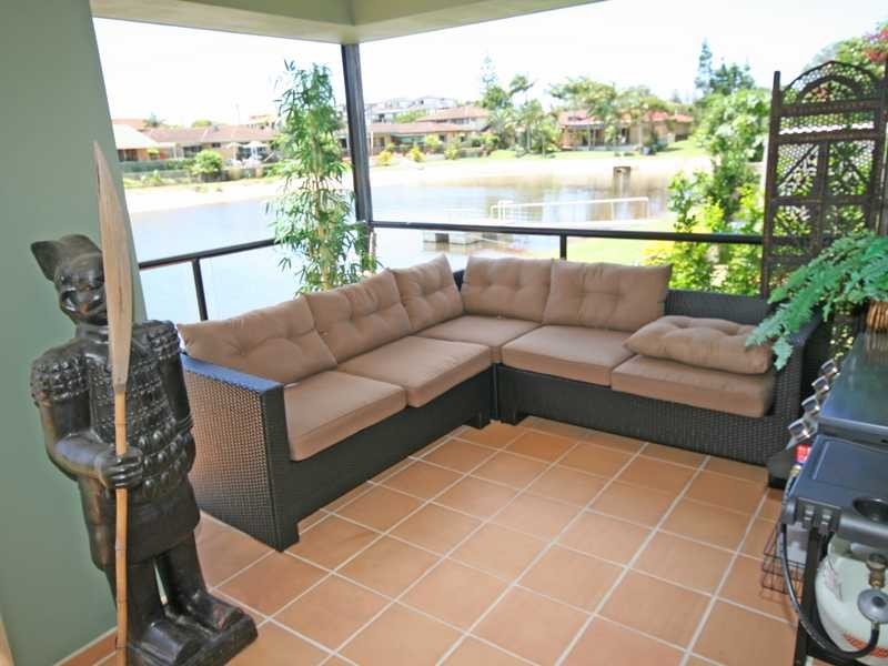 Unit 2/11 Barracuda Court, Palm Beach QLD 4221