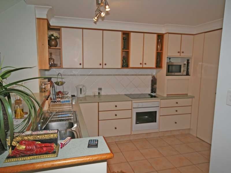 Unit 2/11 Barracuda Court, Palm Beach QLD 4221