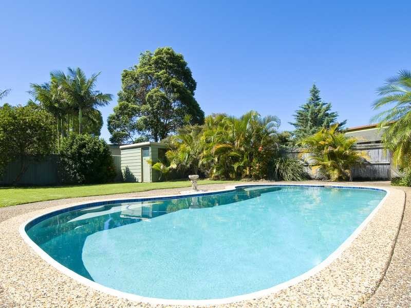 73 KP McGrath Drive, Elanora QLD 4221