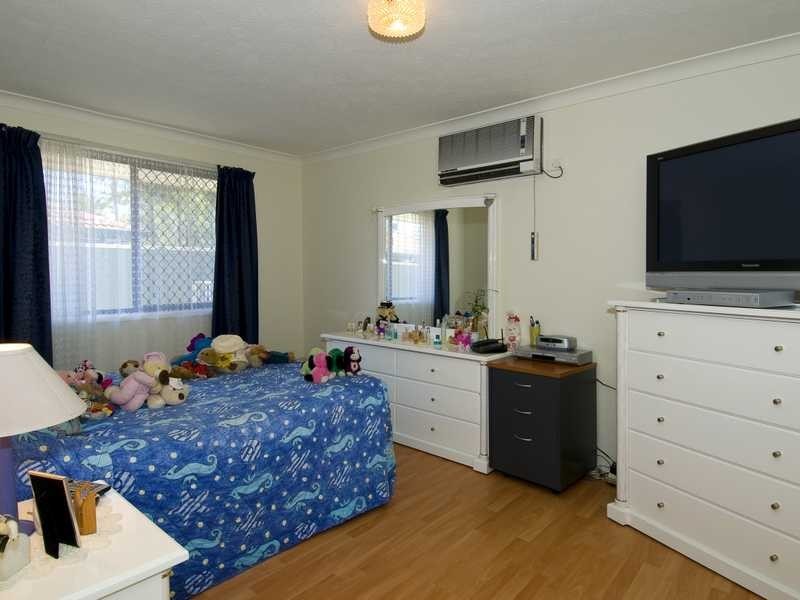 73 KP McGrath Drive, Elanora QLD 4221
