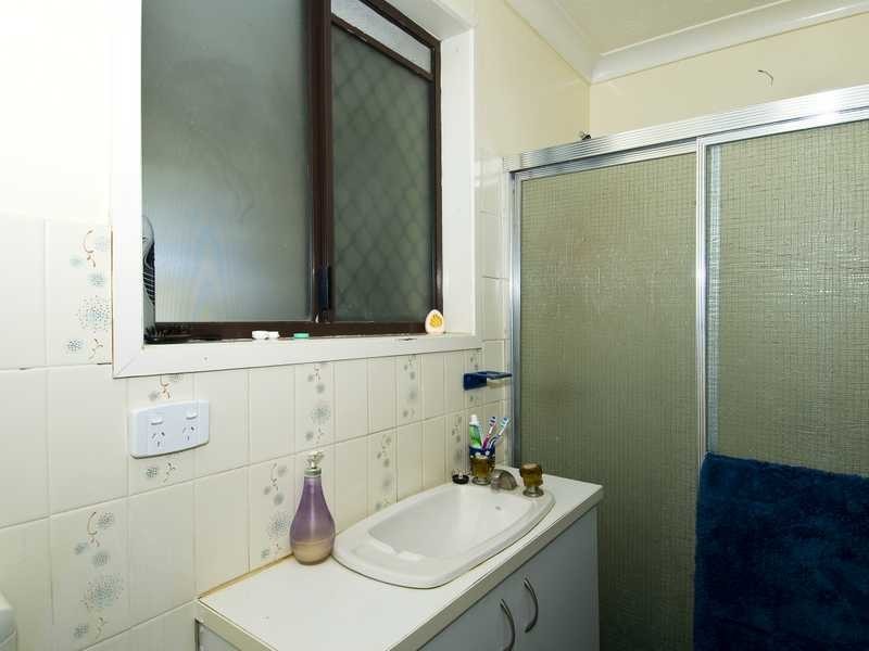 73 KP McGrath Drive, Elanora QLD 4221