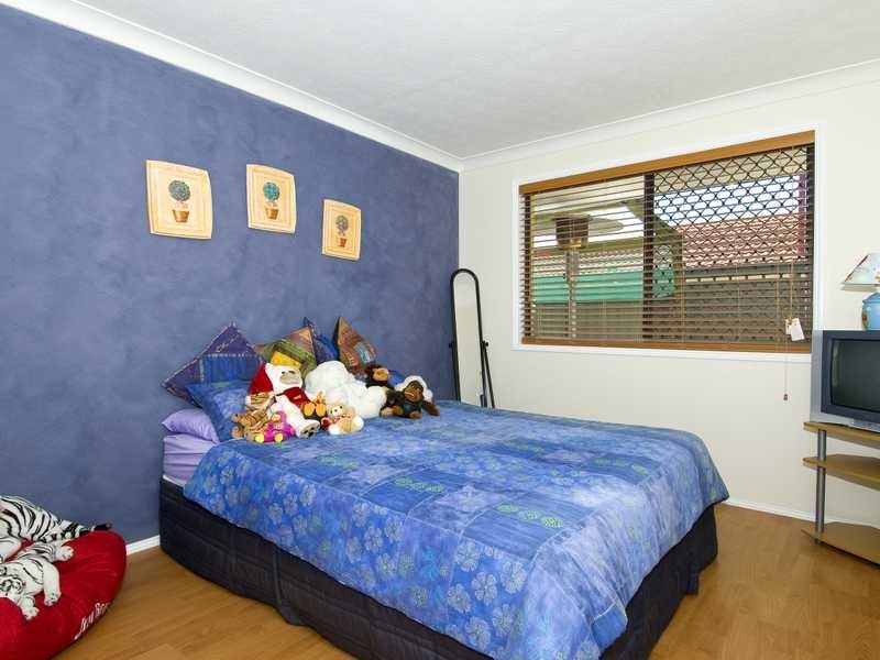 73 KP McGrath Drive, Elanora QLD 4221