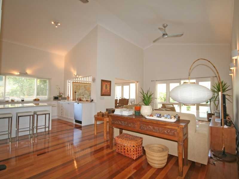 5 Woodgee Street, Currumbin QLD 4223