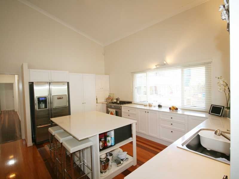 5 Woodgee Street, Currumbin QLD 4223