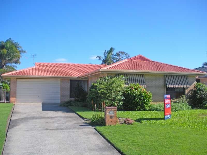 19 Mahogany Drive, Palm Beach QLD 4221