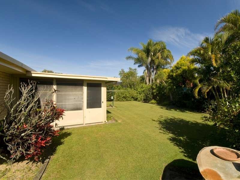 19 Mahogany Drive, Palm Beach QLD 4221