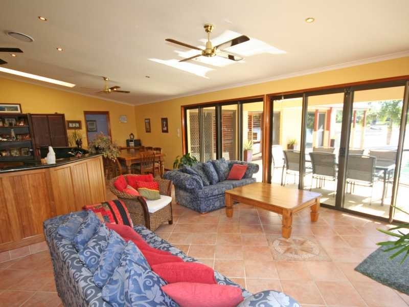 67 Dogwood Drive, Palm Beach QLD 4221