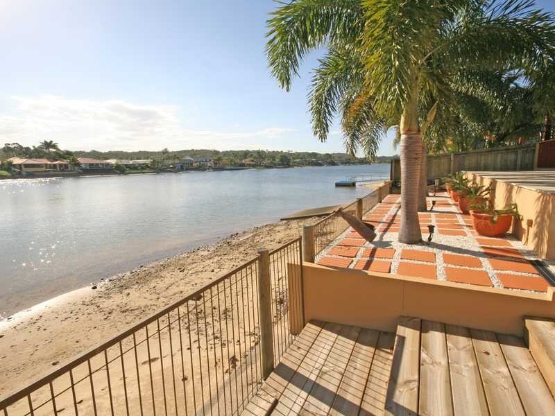 67 Dogwood Drive, Palm Beach QLD 4221