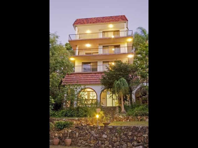26 Ocean Grove, Currumbin QLD 4223
