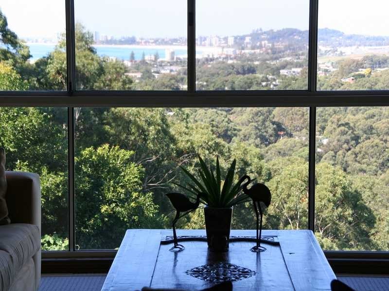 77 Crest Drive, Currumbin QLD 4223