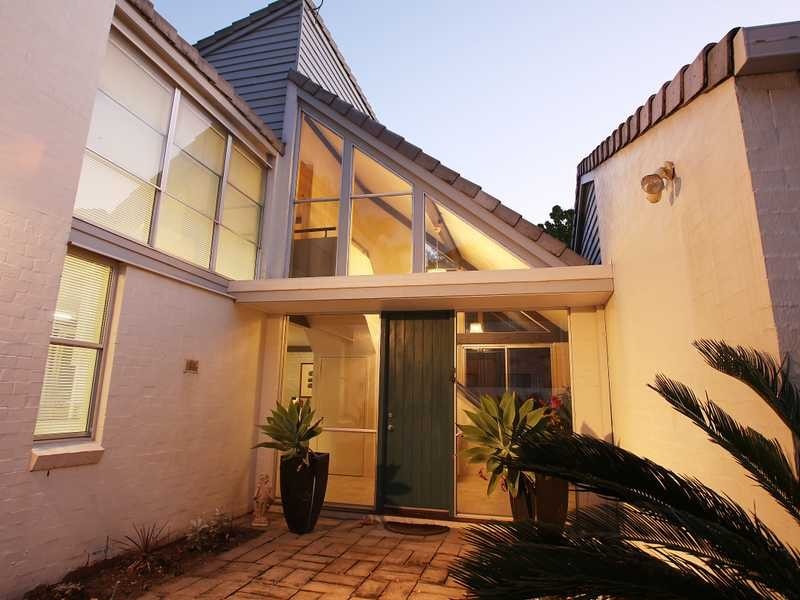 54A Guineas Creek Road, Currumbin Waters QLD 4223