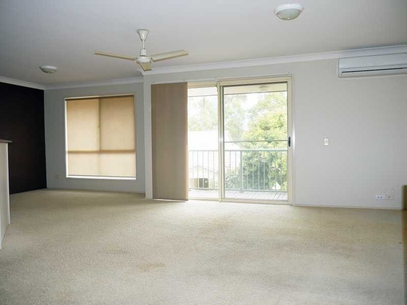 33/15 Simpsons Road, Elanora QLD 4221