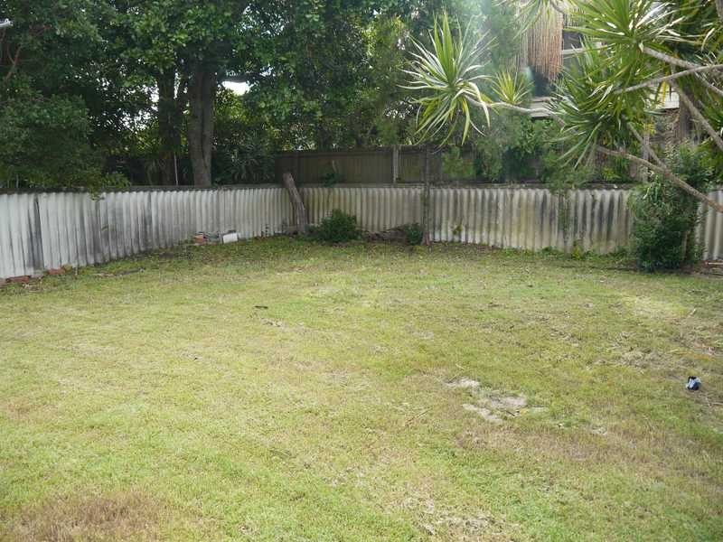 23 Hawaii Avenue, Palm Beach QLD 4221