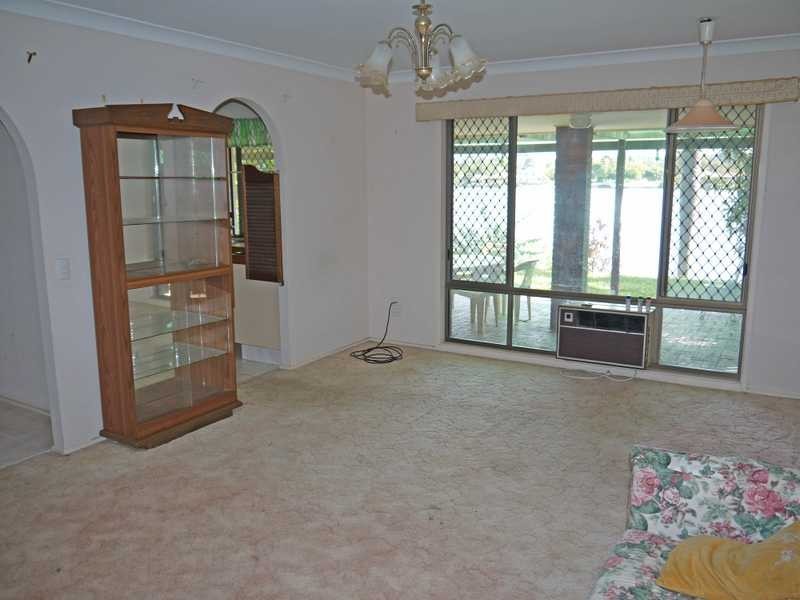 23 Ironbark Street, Elanora QLD 4221
