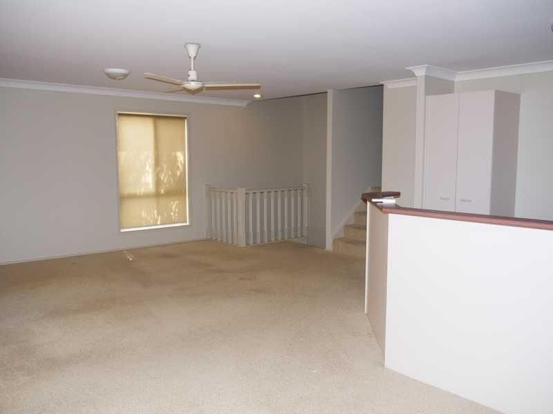 33/15 Simpsons Road, Elanora QLD 4221