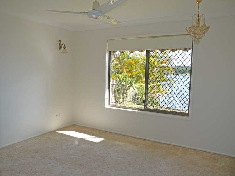 23 Ironbark Street, Elanora QLD 4221