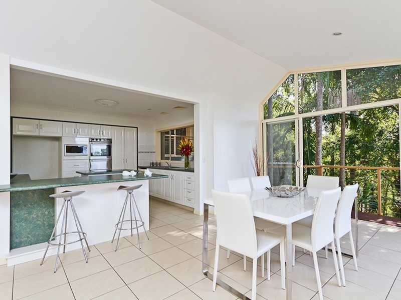 112 Simpsons Road, Currumbin Waters QLD 4223