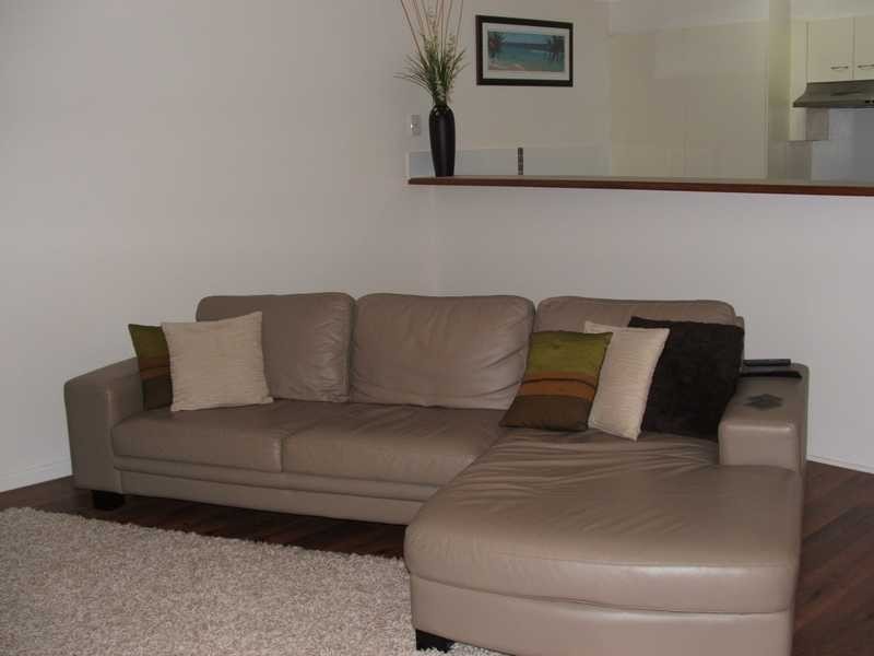 Unit 1/7 Twenty Seventh Avenue, Palm Beach QLD 4221