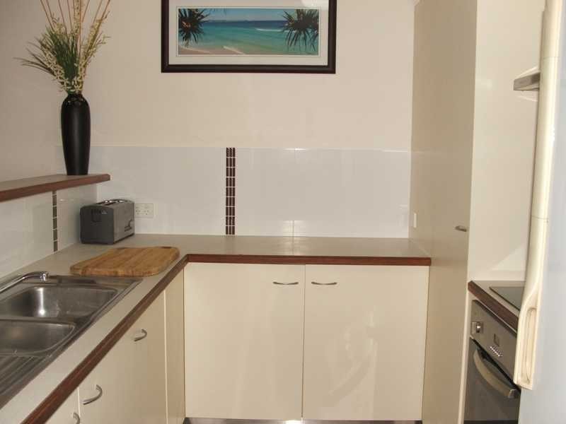 Unit 1/7 Twenty Seventh Avenue, Palm Beach QLD 4221