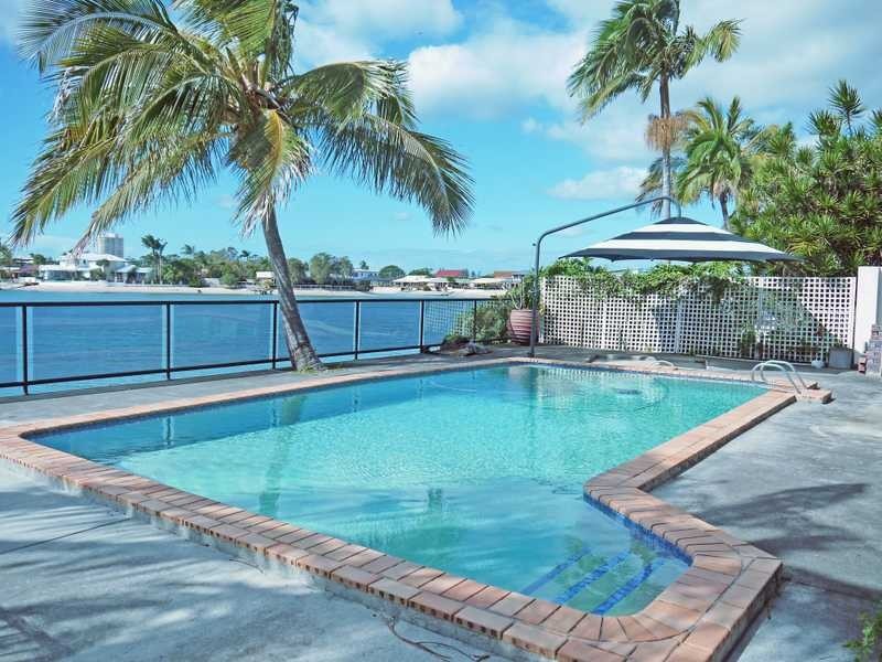 86 Mallawa Drive, Palm Beach QLD 4221