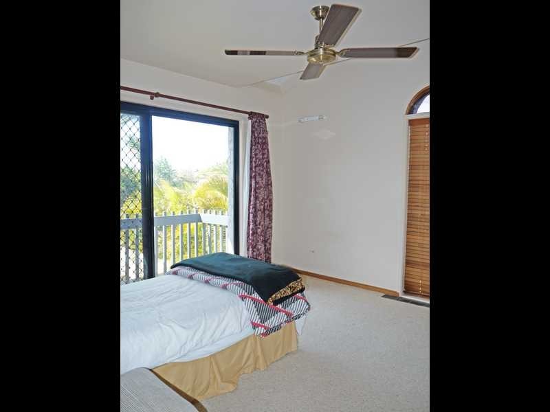 86 Mallawa Drive, Palm Beach QLD 4221
