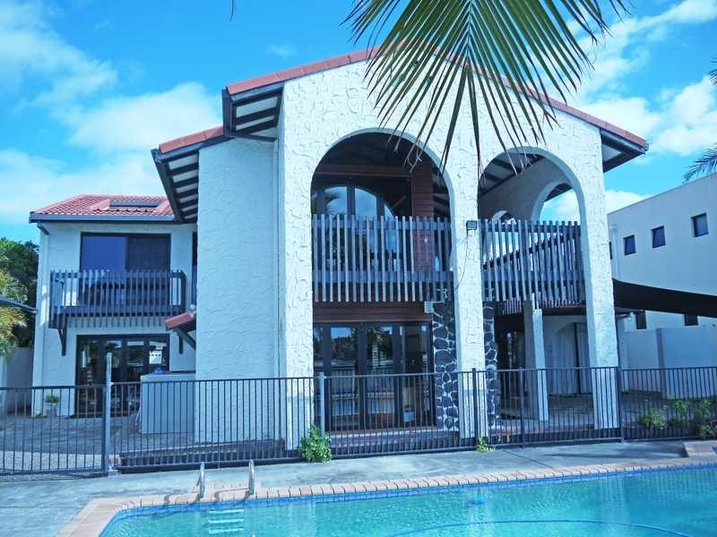 86 Mallawa Drive, Palm Beach QLD 4221