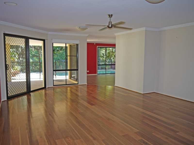 15 Breynia Court, Elanora QLD 4221