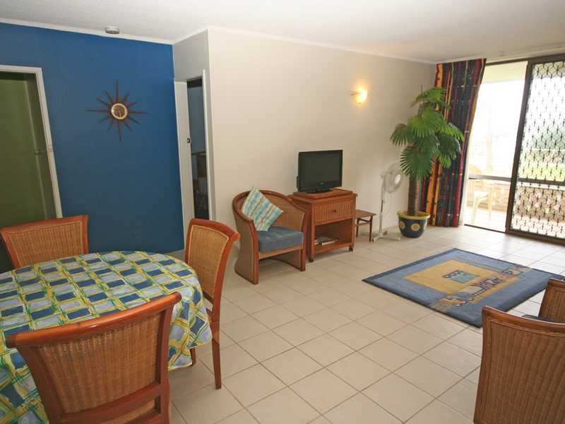 3/206 Pacific Parade, Bilinga QLD 4225
