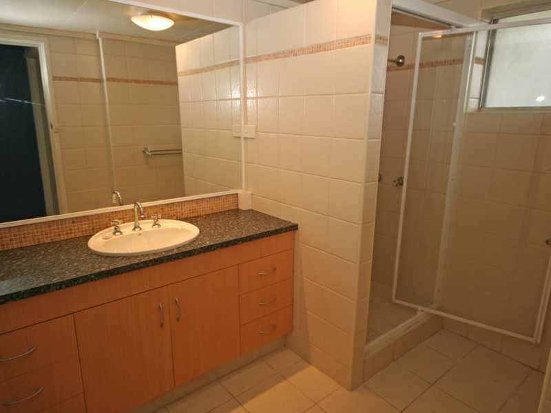 3/206 Pacific Parade, Bilinga QLD 4225