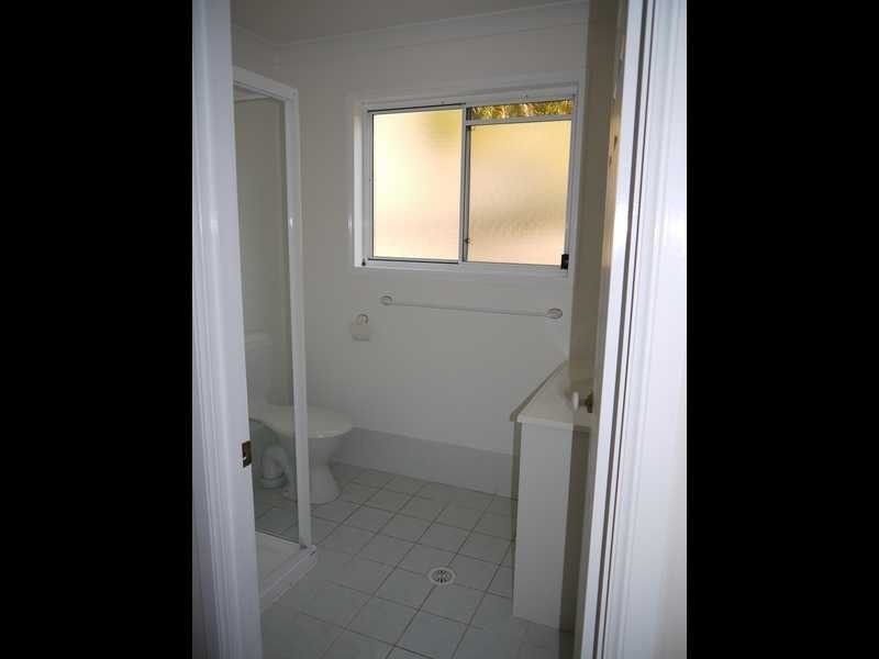 16 Zinnea Street, Elanora QLD 4221