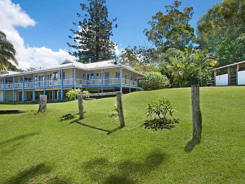 23 Karawatha Drive, Currumbin Waters QLD 4223