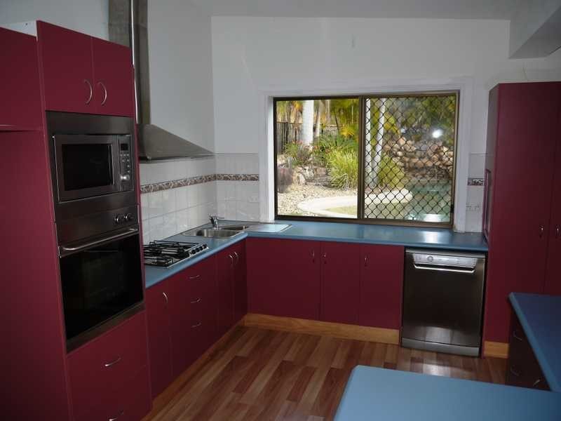 8 Wallowa Court, Elanora QLD 4221