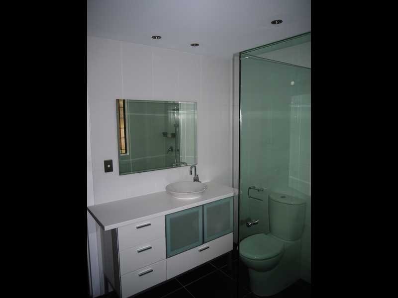 8 Wallowa Court, Elanora QLD 4221