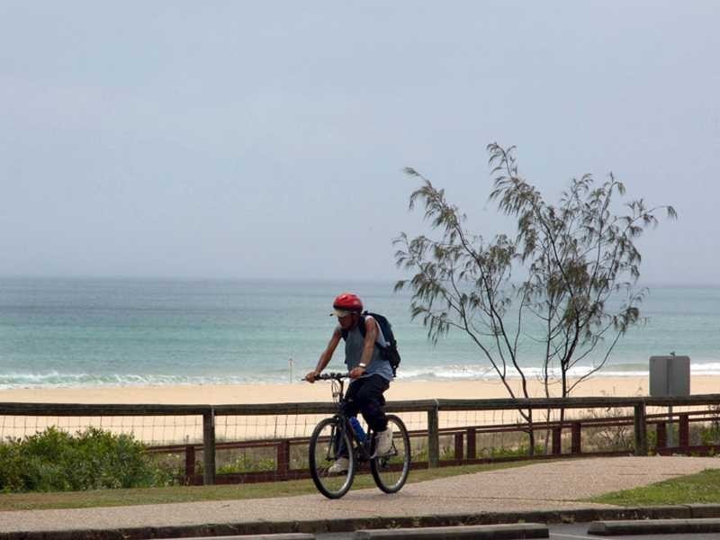 1/80 Pacific Parade, Bilinga QLD 4225