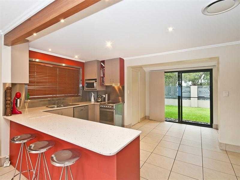48 First Avenue, Palm Beach QLD 4221