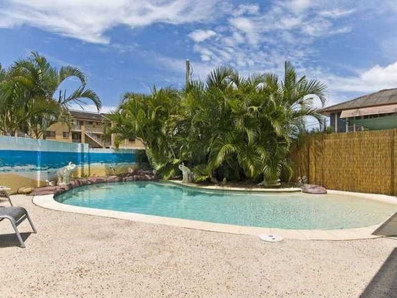 18 Fourteenth Avenue, Palm Beach QLD 4221