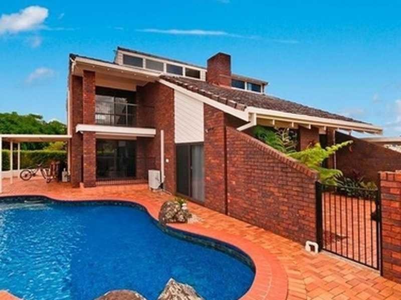 1 Chestnut Street, Elanora QLD 4221