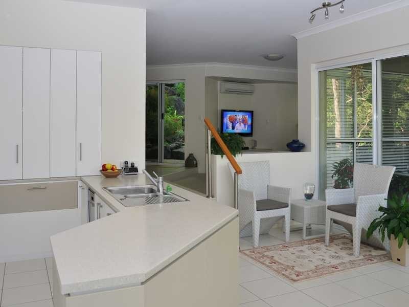 23 Crest Drive, Currumbin QLD 4223