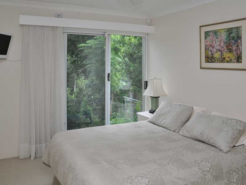 23 Crest Drive, Currumbin QLD 4223
