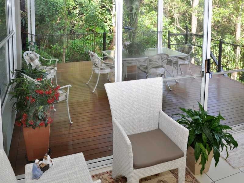 23 Crest Drive, Currumbin QLD 4223