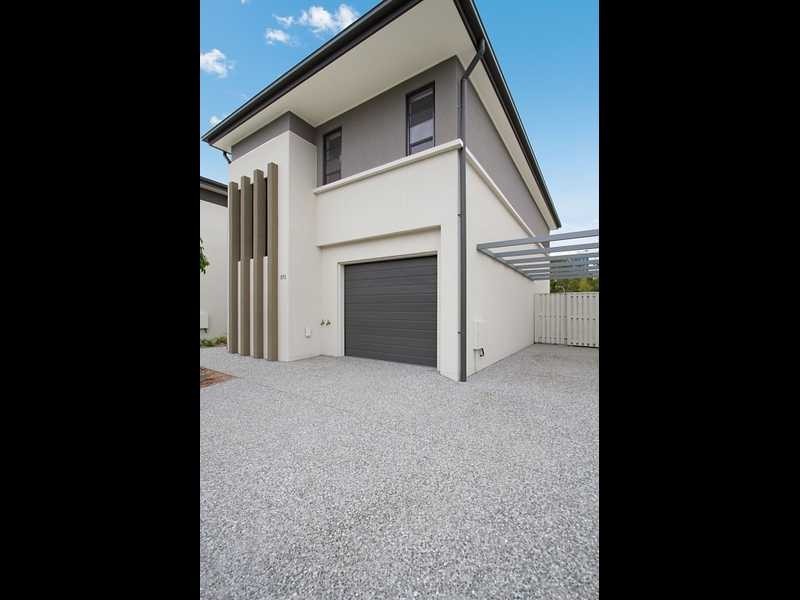 2 Inland Drive, Tugun QLD 4224