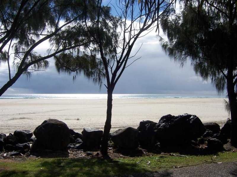 1/4 Lord Street, Kirra QLD 4225