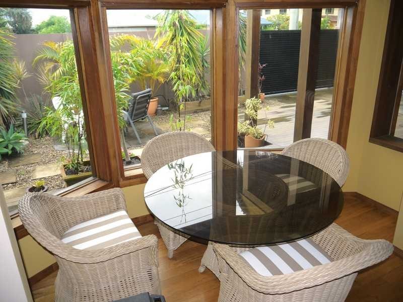 213 Mallawa Drive, Palm Beach QLD 4221