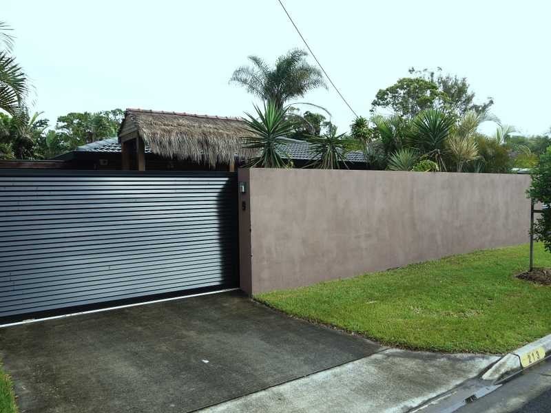 213 Mallawa Drive, Palm Beach QLD 4221