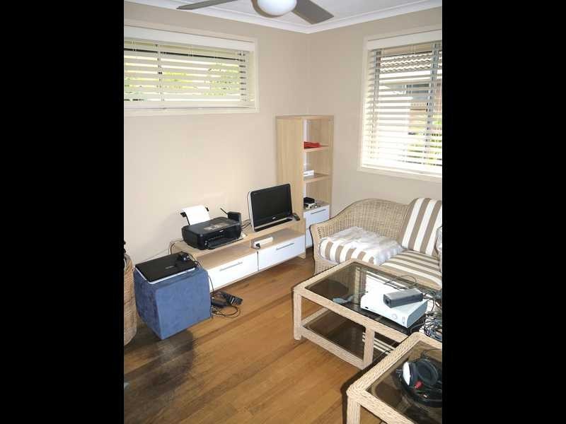 213 Mallawa Drive, Palm Beach QLD 4221